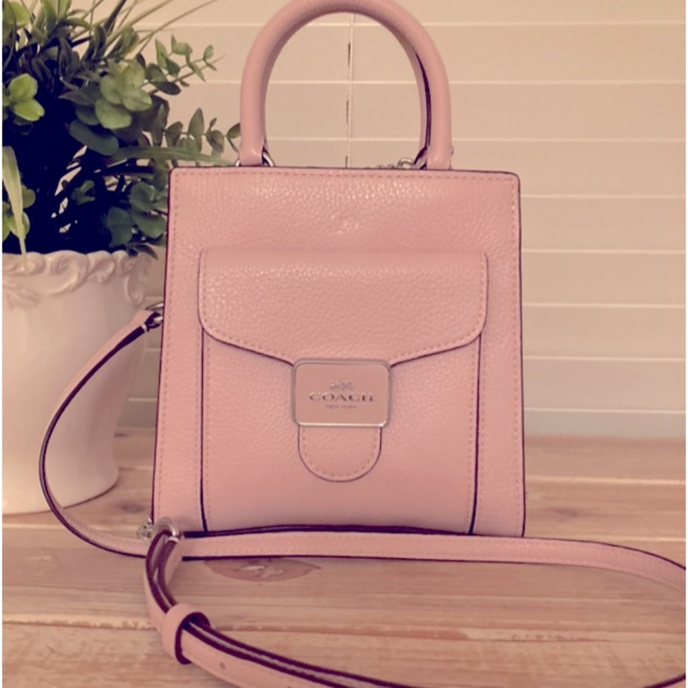 Coach Crossbody Light Pink
